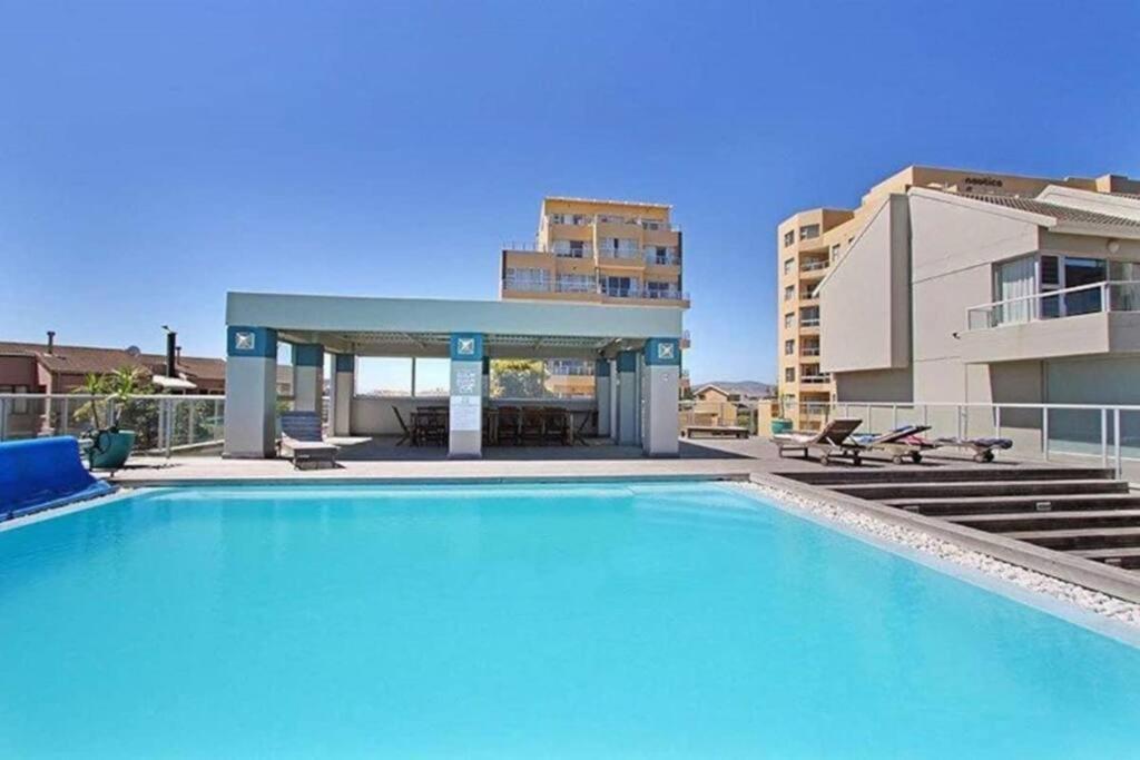 El Mufasa Beachfront With Stunning Views * Cape Town