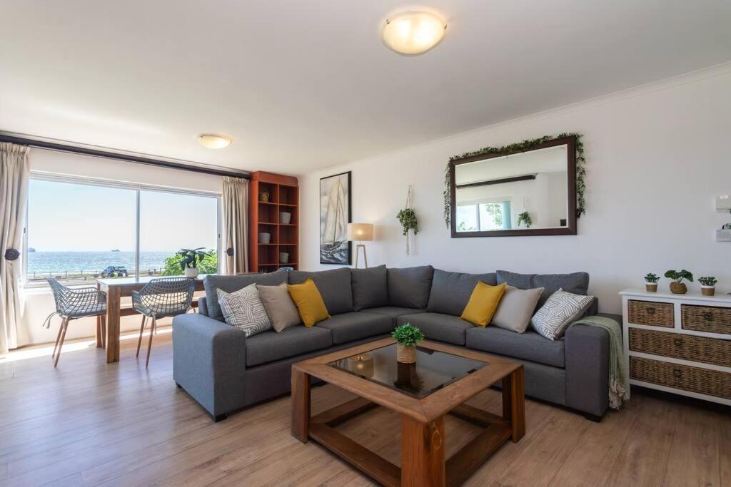 El Mufasa Beachfront With Stunning Views Apartment *