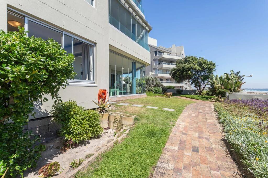 El Mufasa Beachfront With Stunning Views * Cape Town